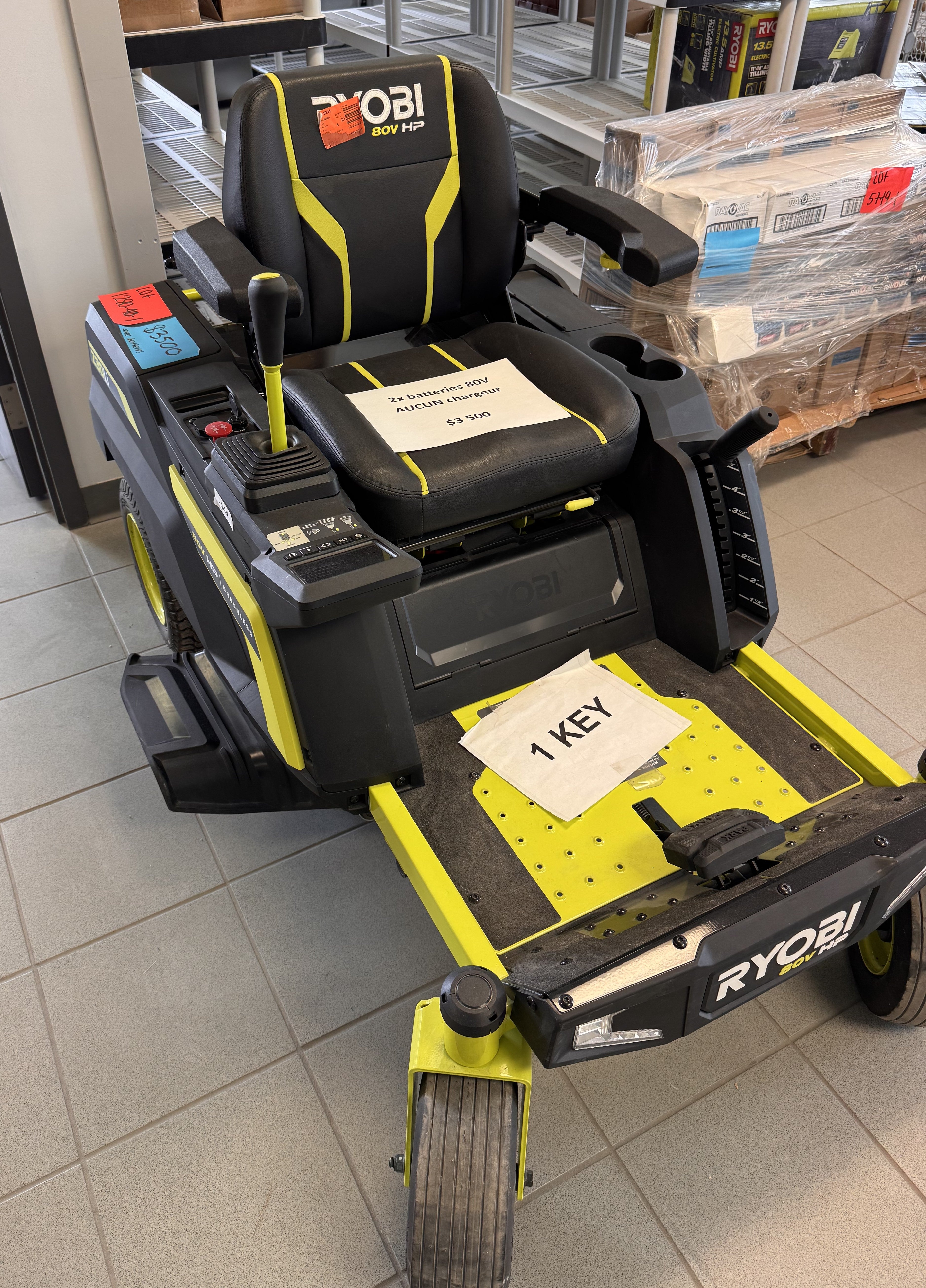 RIDING LAWN MOVER RYOBI - LOT-1280-40-1