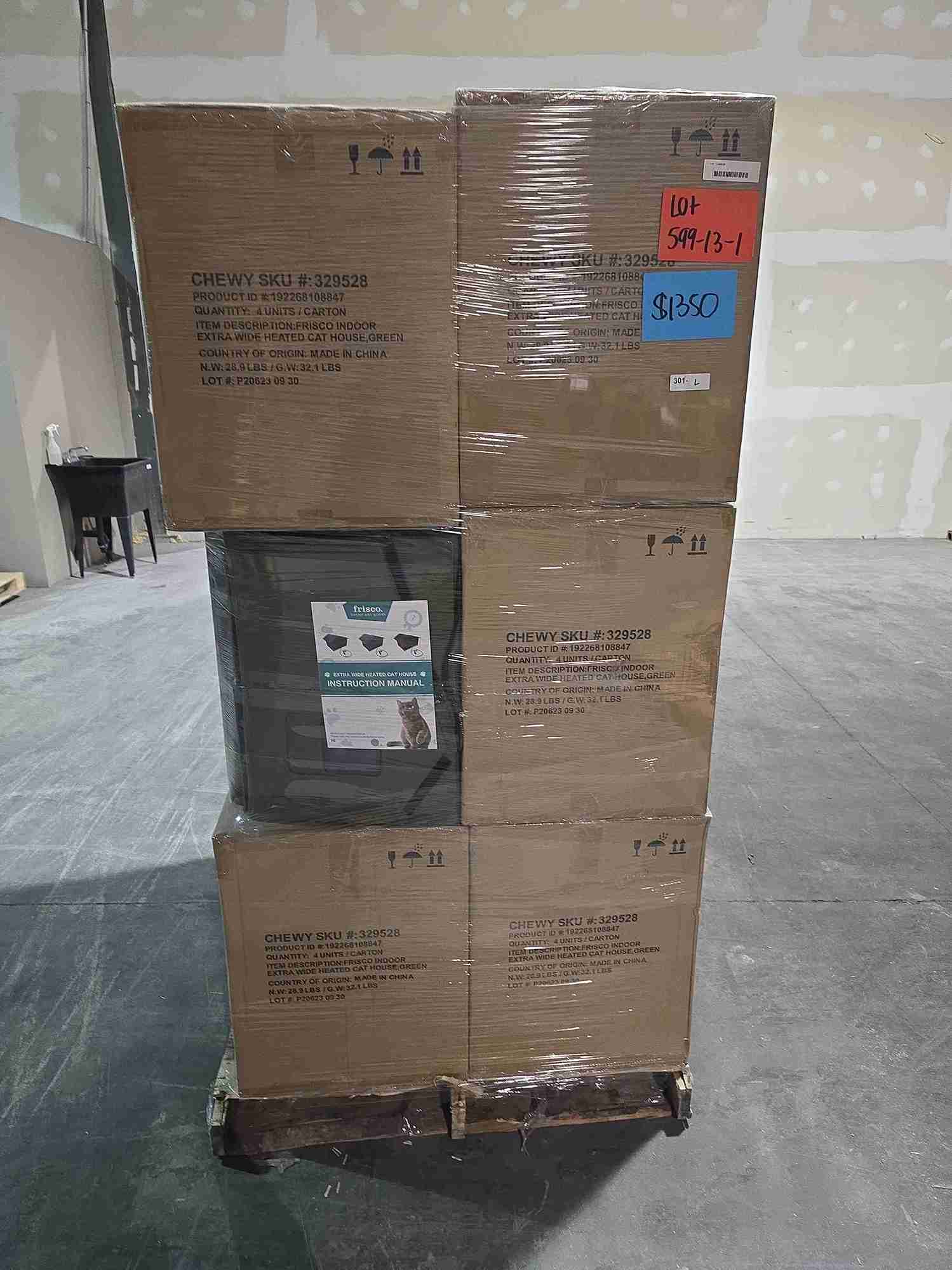 PET HEATED CAT HOUSES - LOT-599-13-1