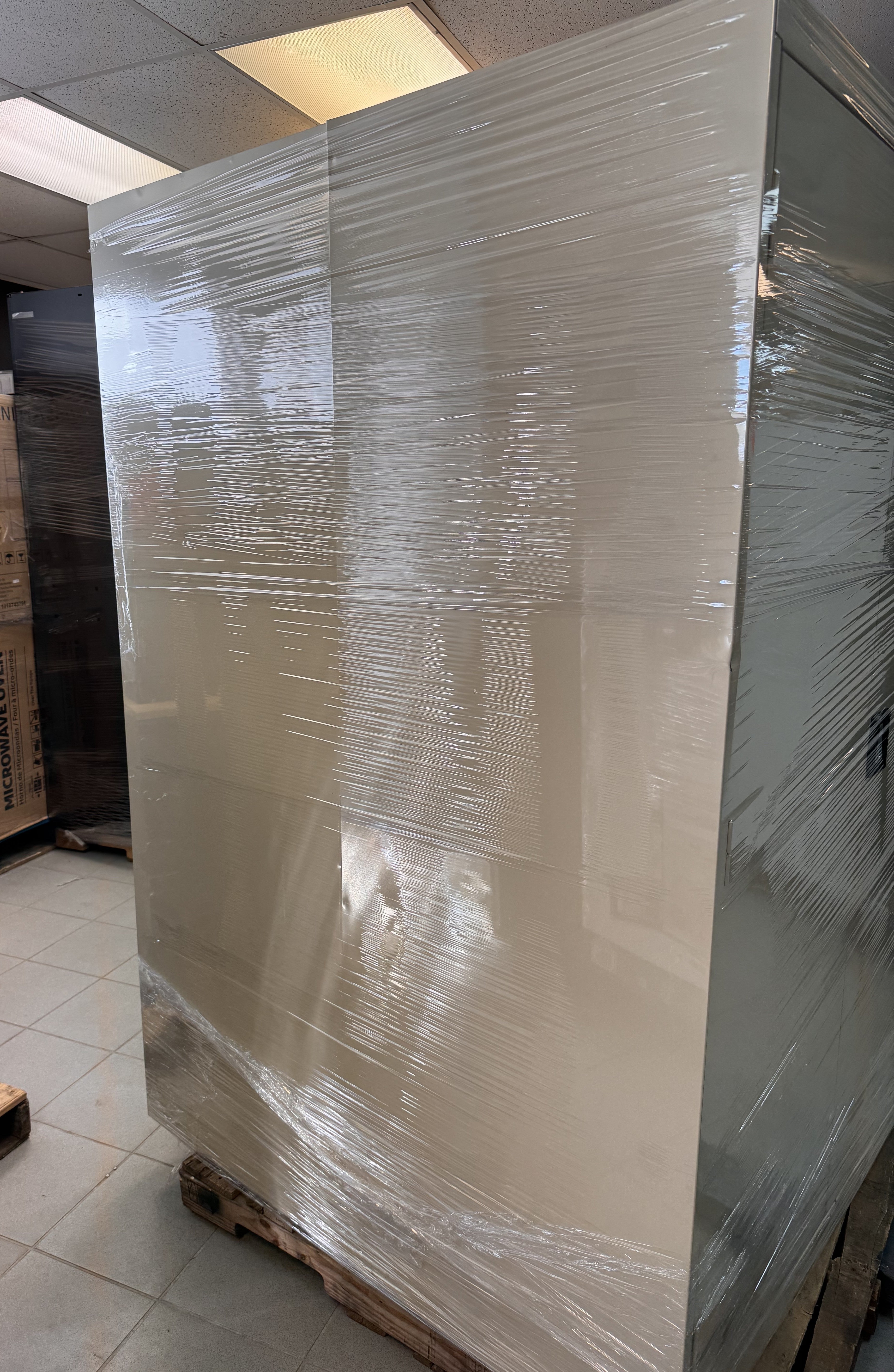 STORAGE CABINETS - LOT-1190-37-1