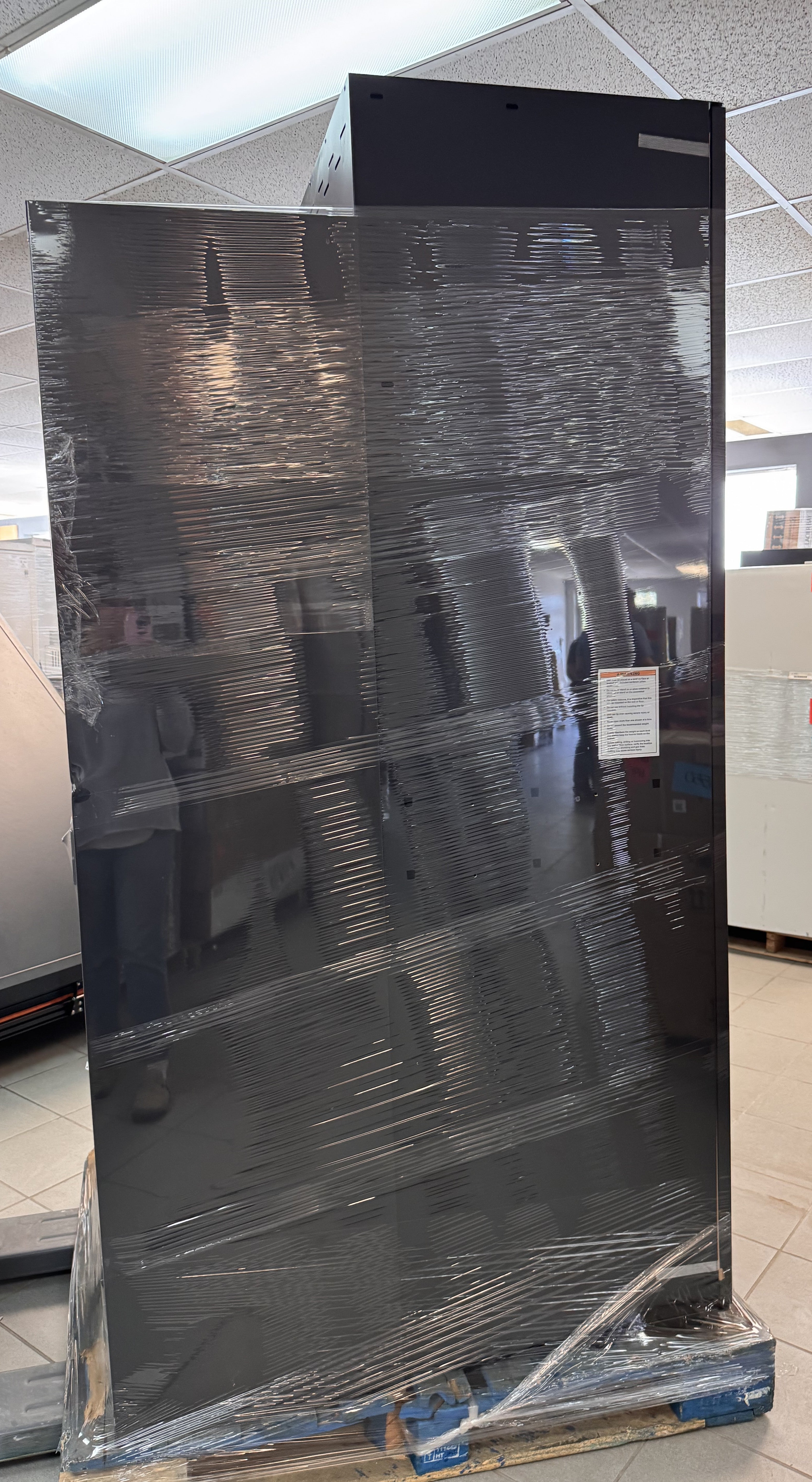 STORAGE CABINETS - LOT-1190-37-3