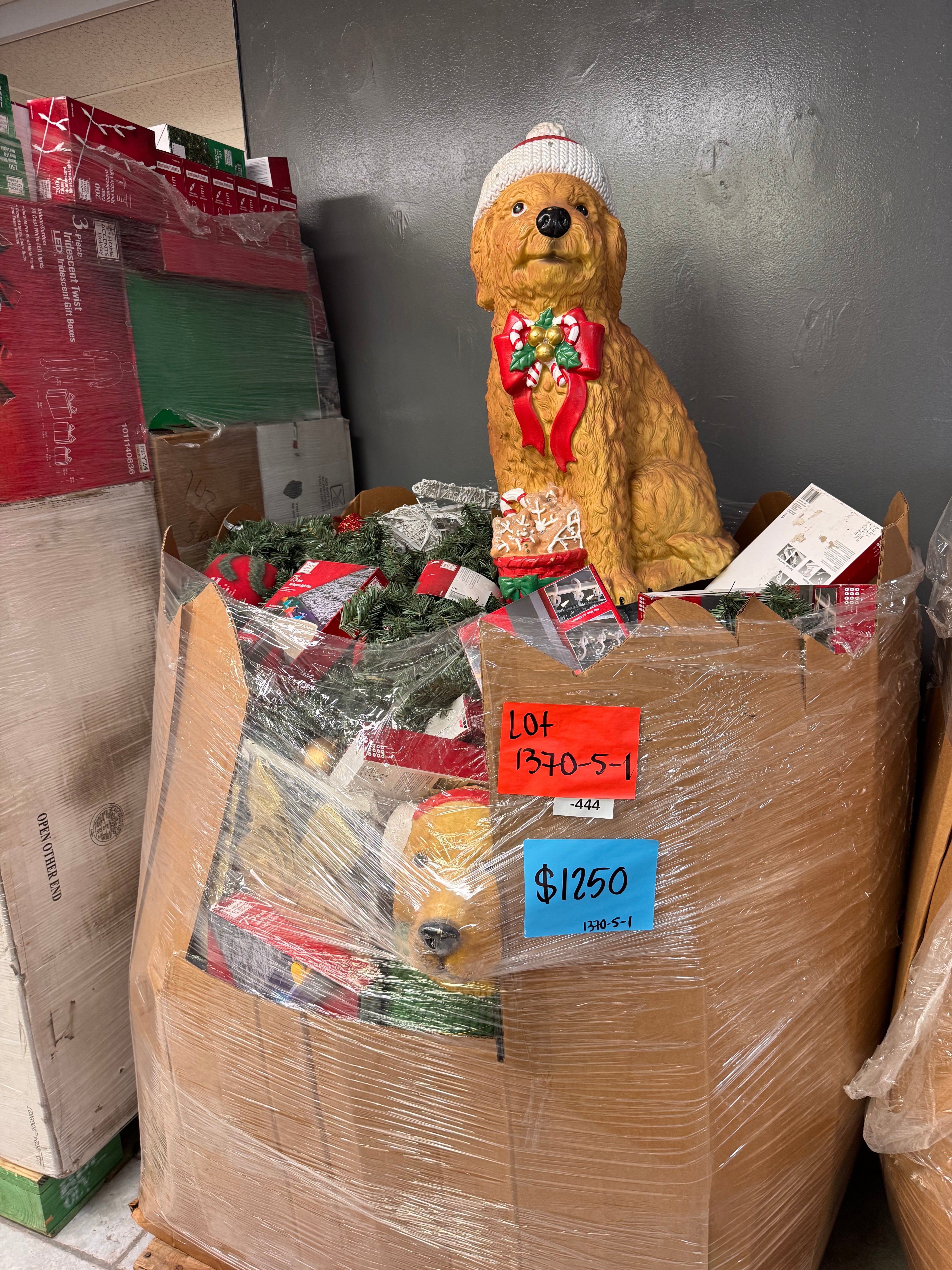 HOLIDAY CHRISTMAS - LOT-1370-5-1