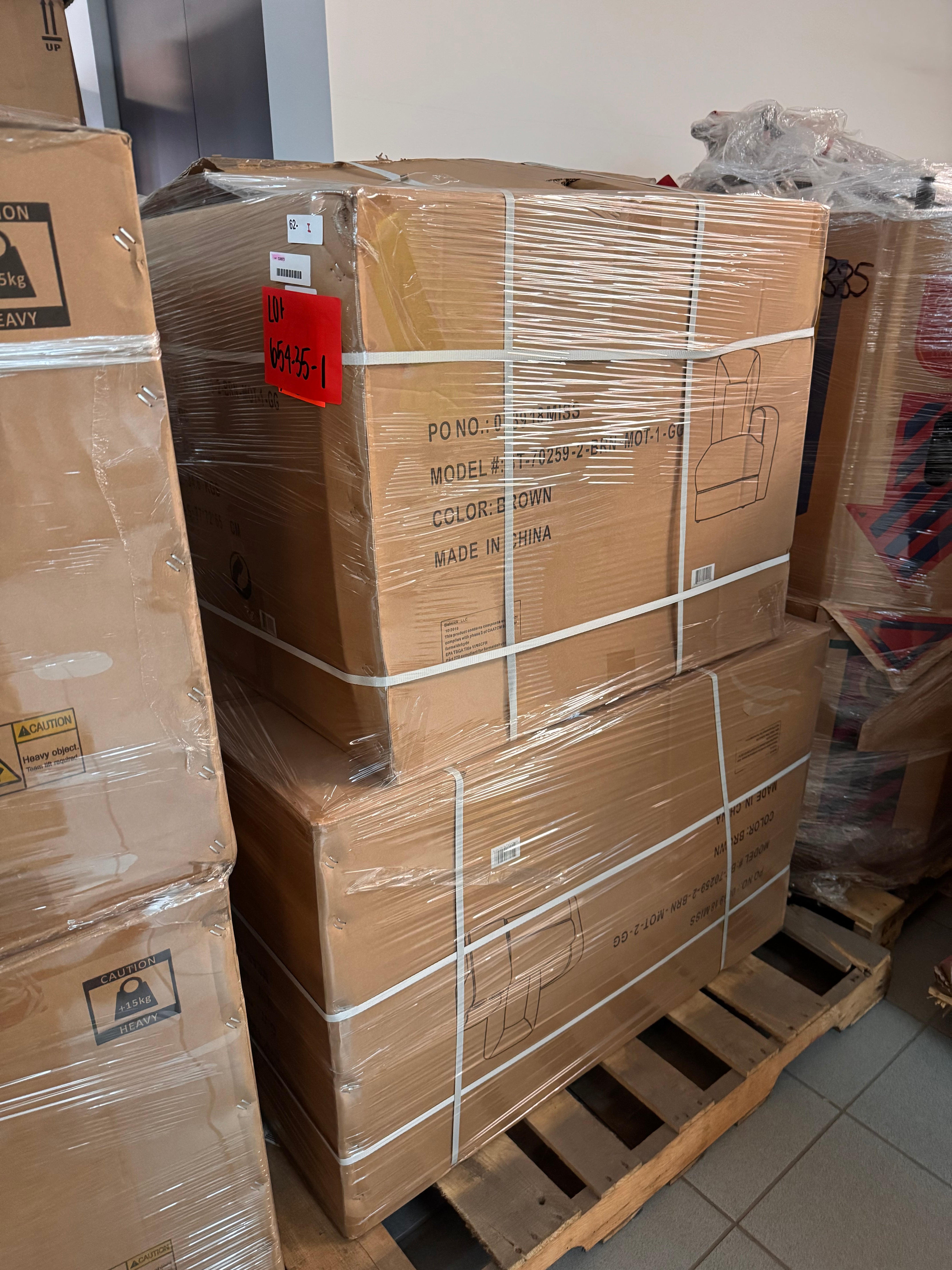 FURNITURE RECLINERS - LOT-654-35-1