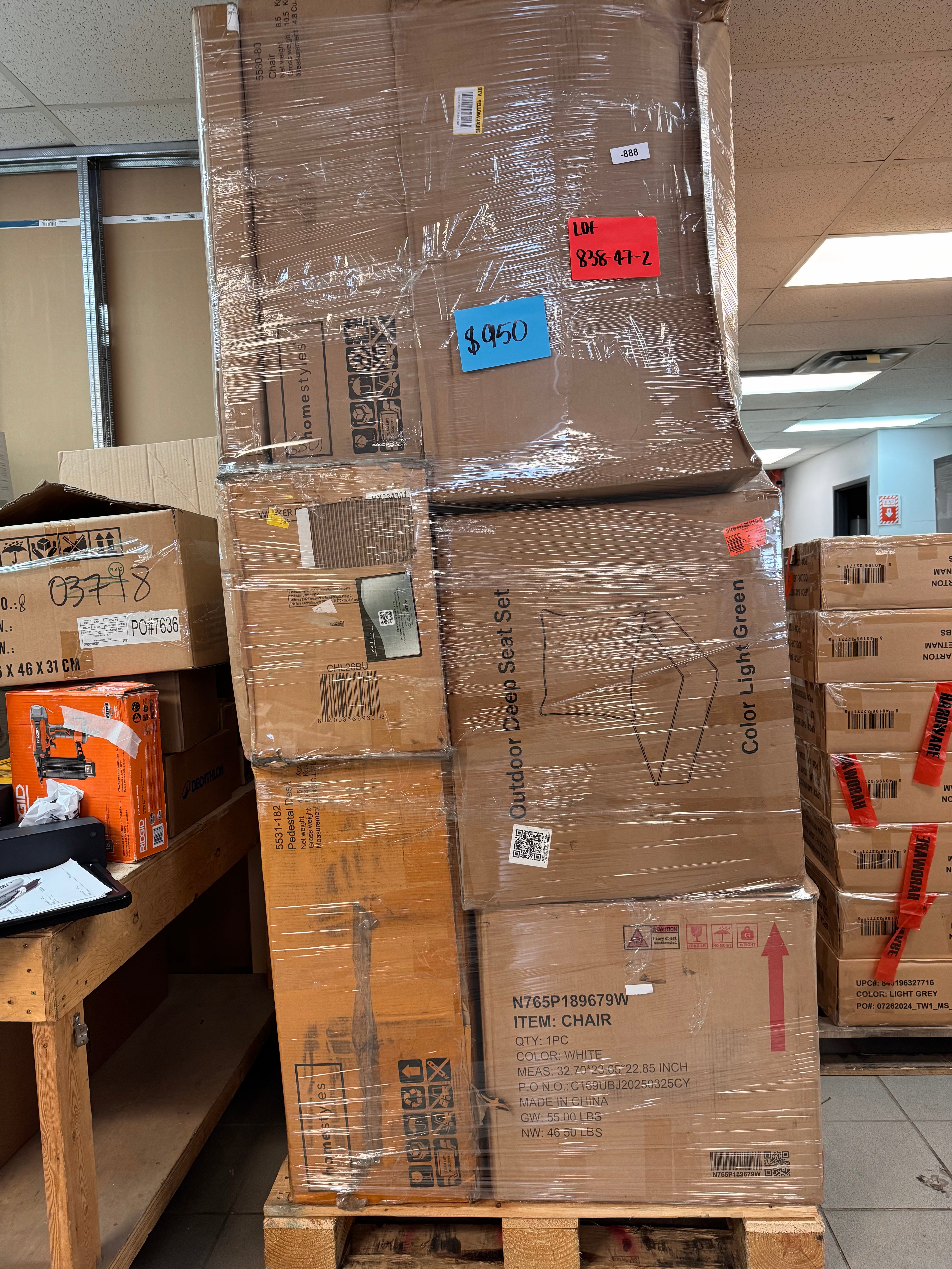 FURNITURE - LOT-838-47-2