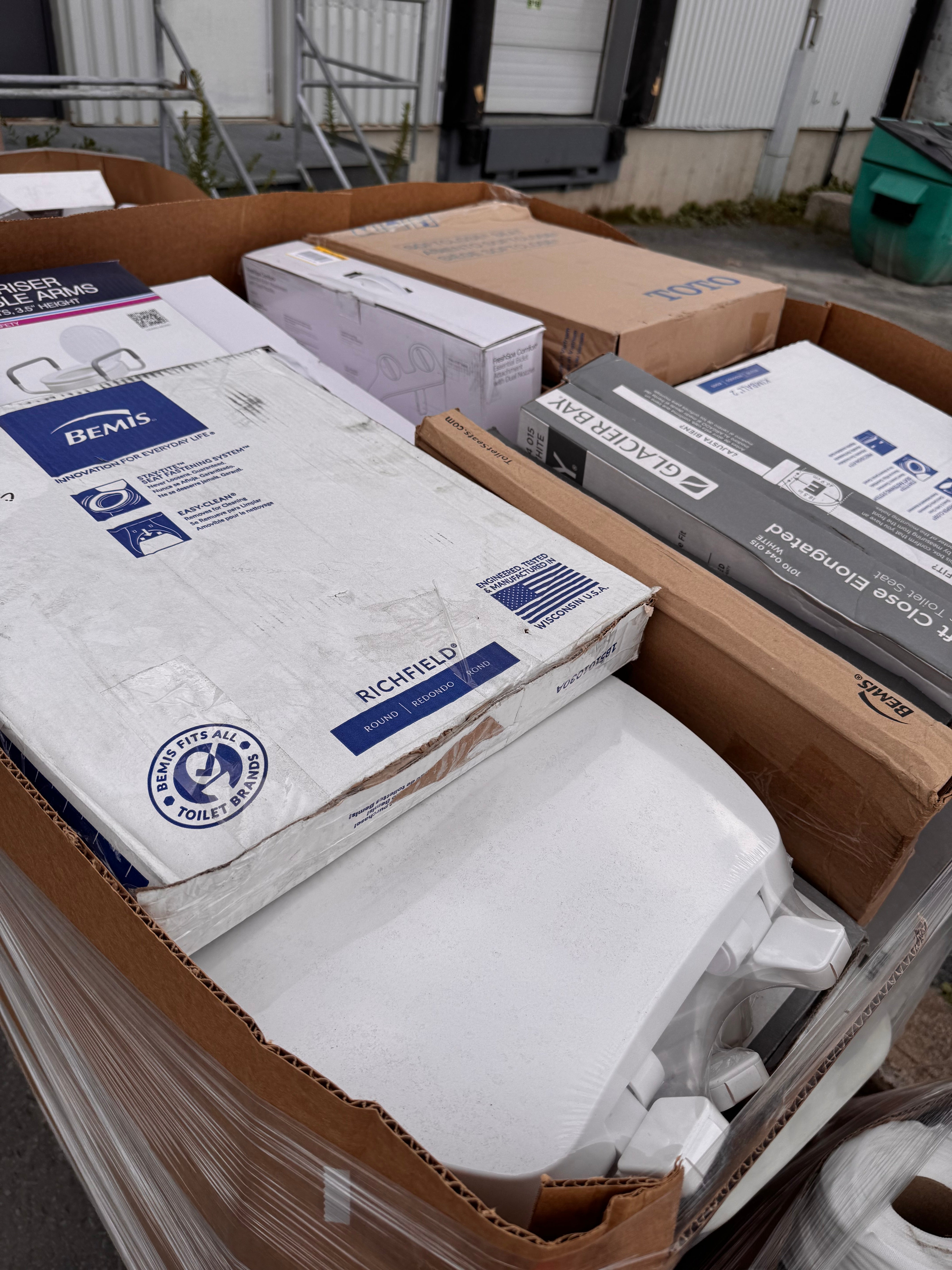 HOME IMPROVEMENT - LOT-854-29-15