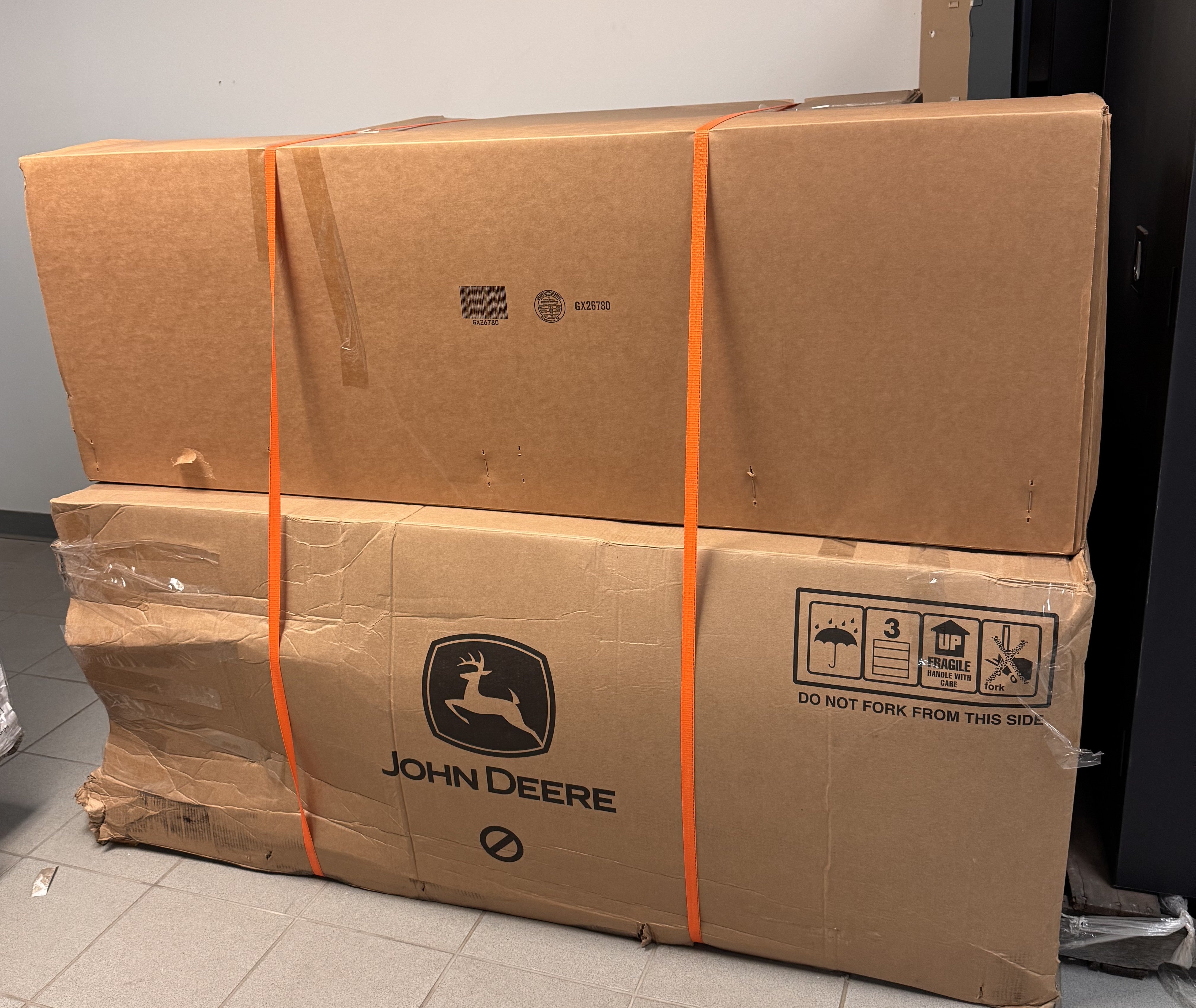 HOME IMPROVEMENT - LOT-907-33-2