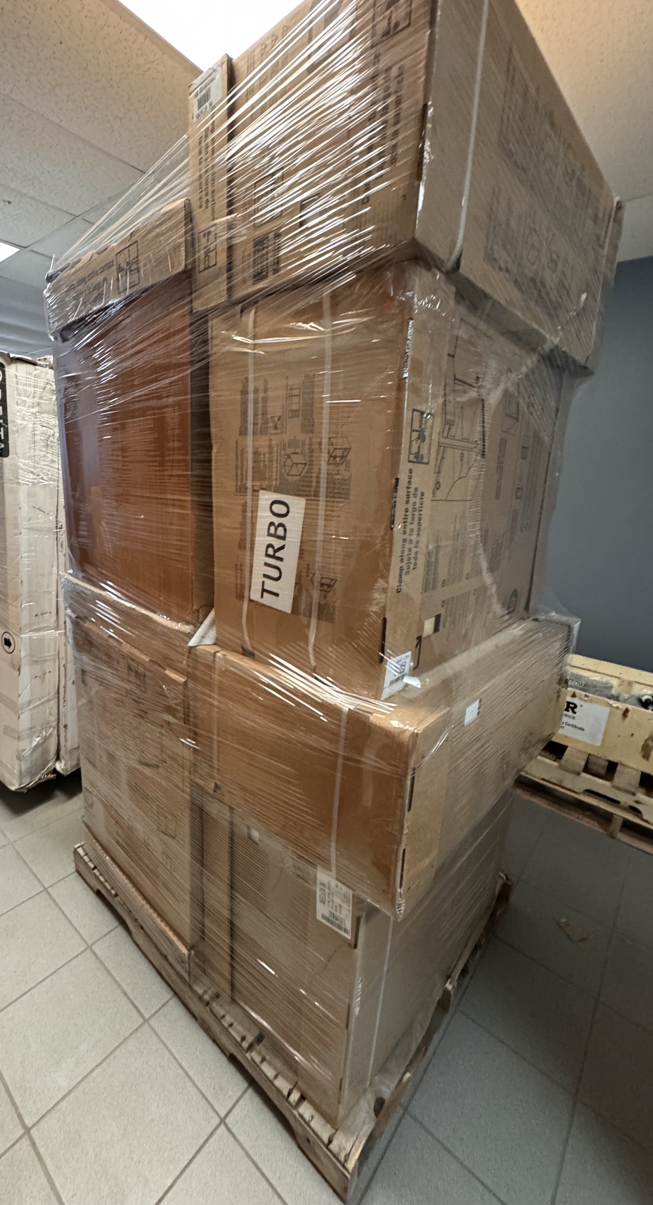 HOME IMPROVEMENT - LOT-907-33-8