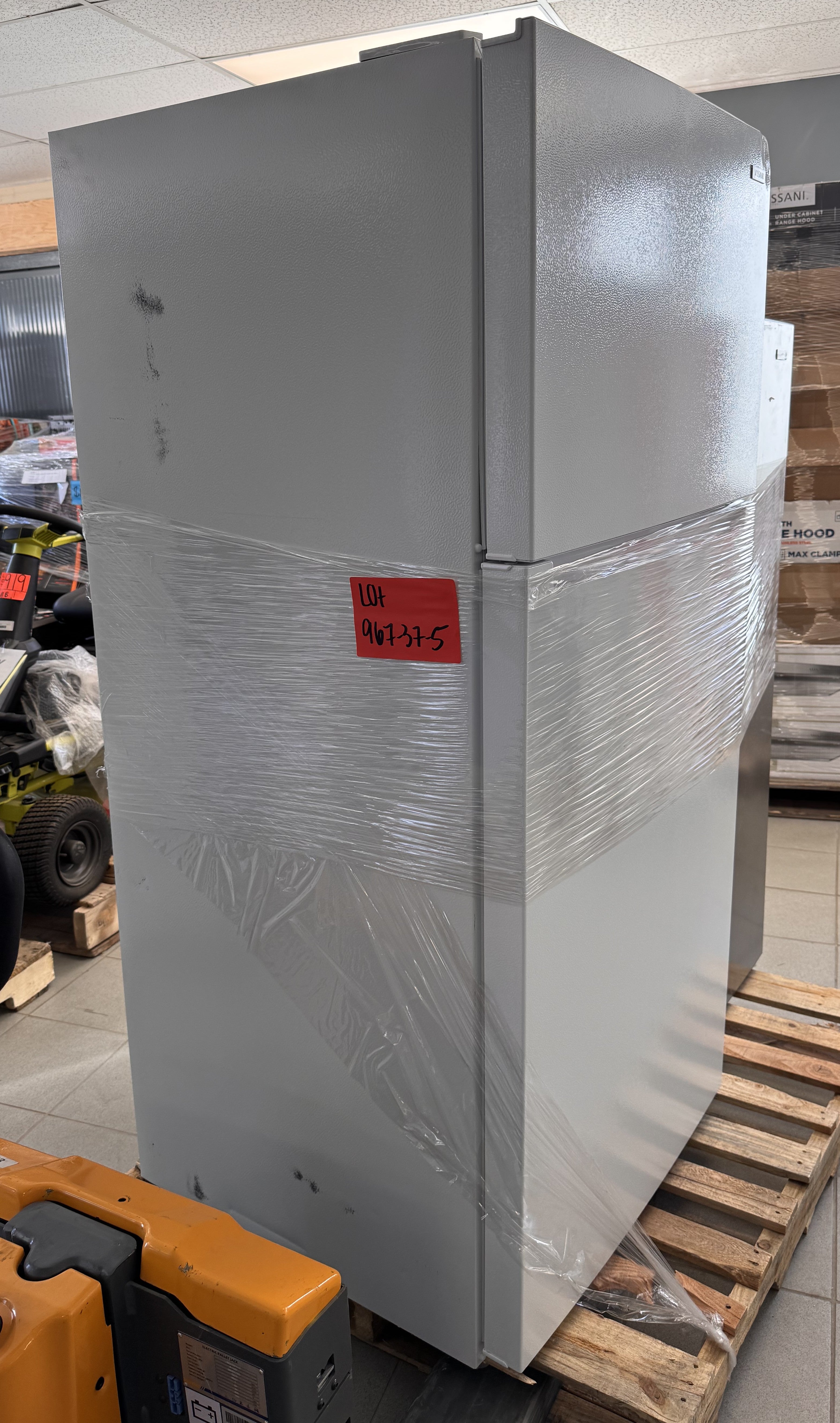 APPLIANCES REFRIGERATORS - LOT-967-37-5