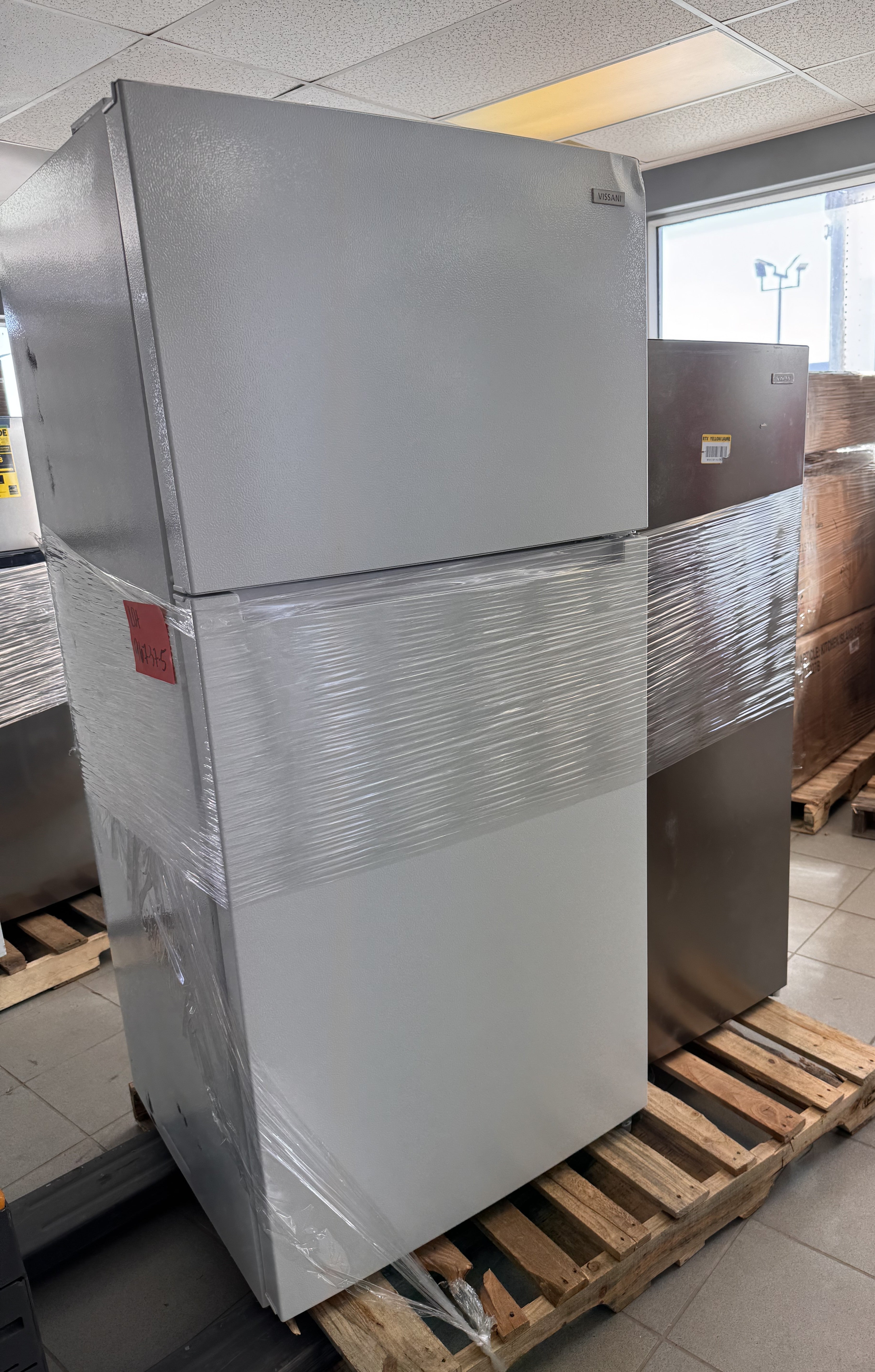 APPLIANCES REFRIGERATORS - LOT-967-37-5