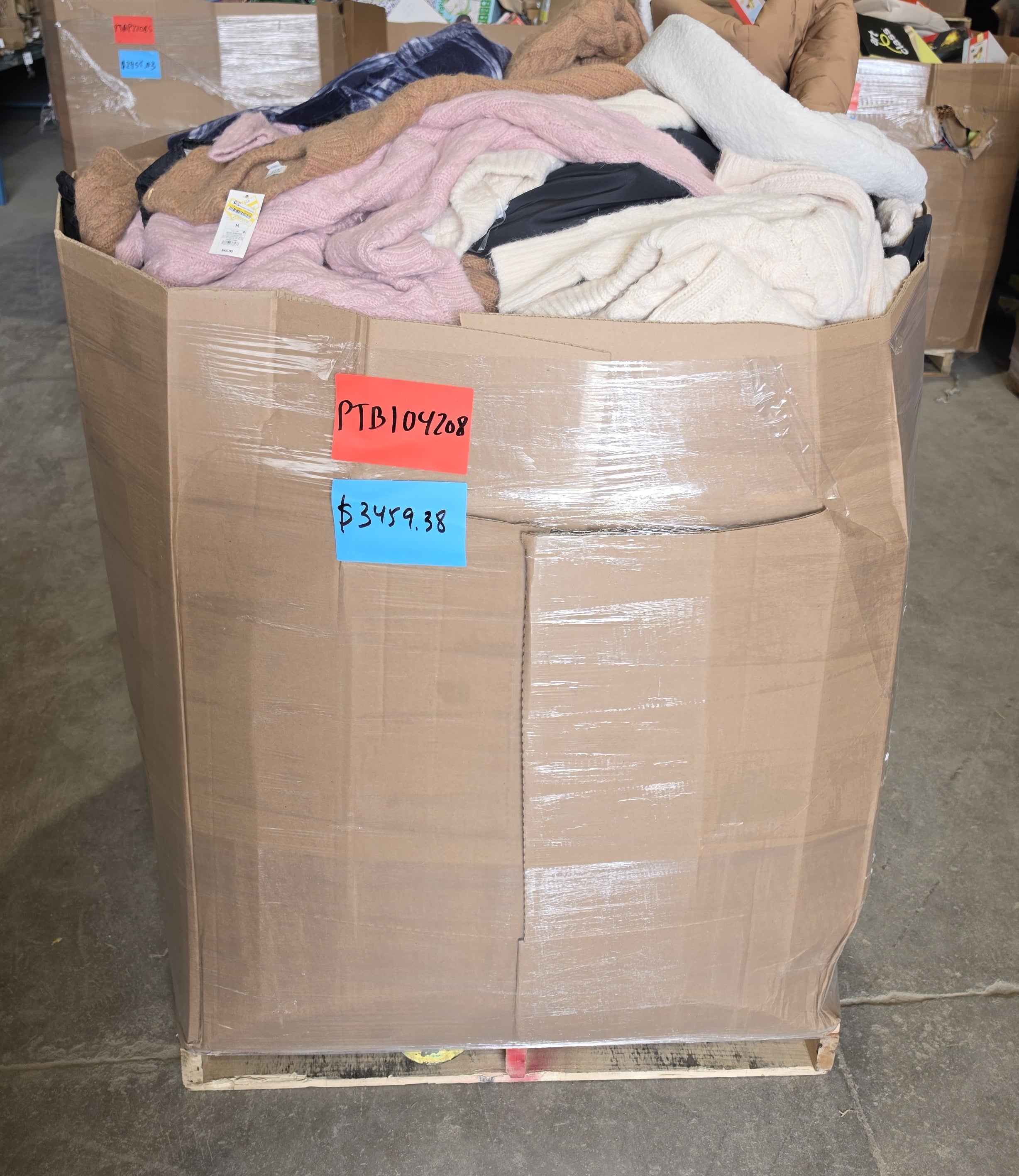 mix women apparel 419pcs msrp $17296.91 - ptbi04208