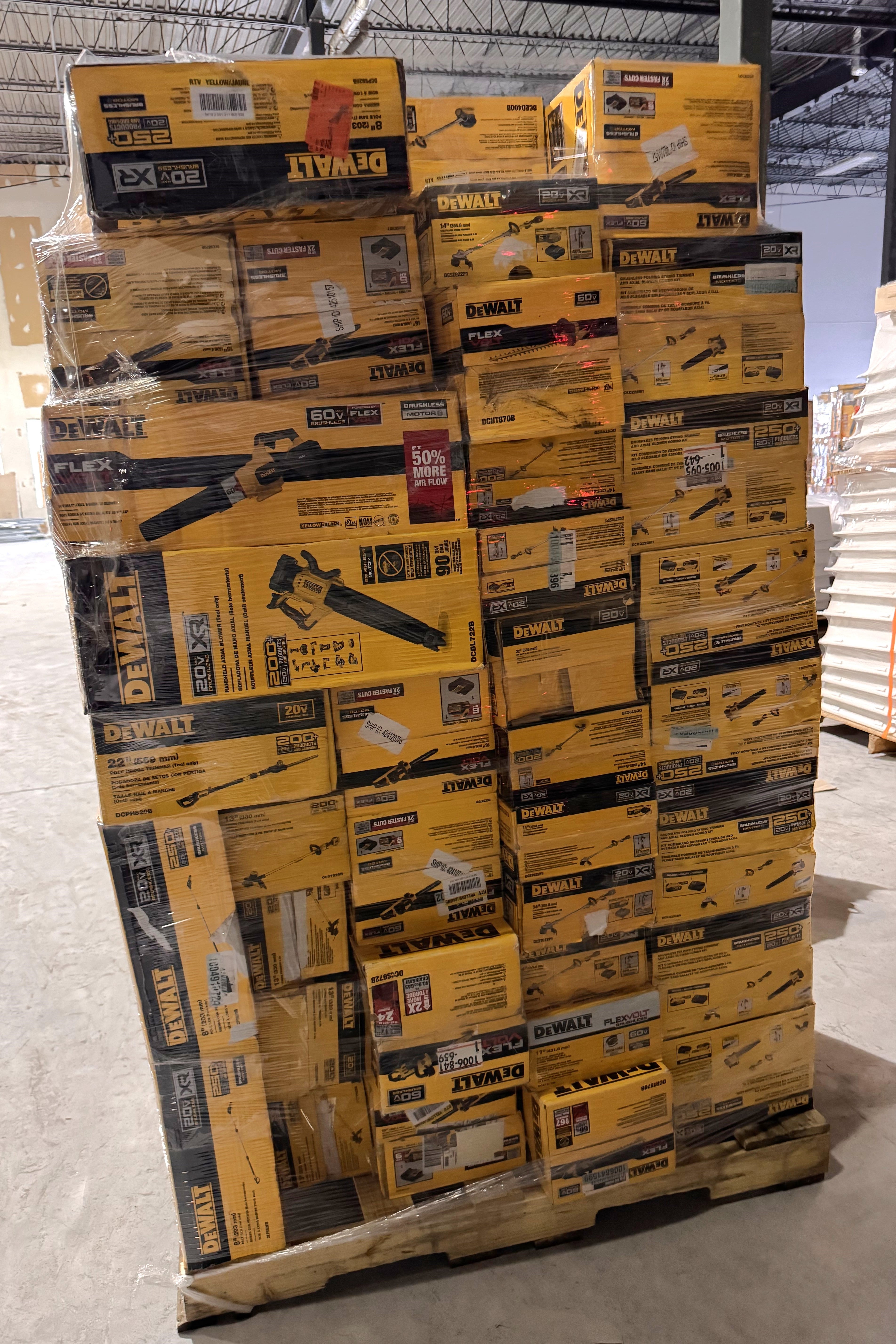 DEWALT OUTDOOR TOOLS - LOT-167-27-1