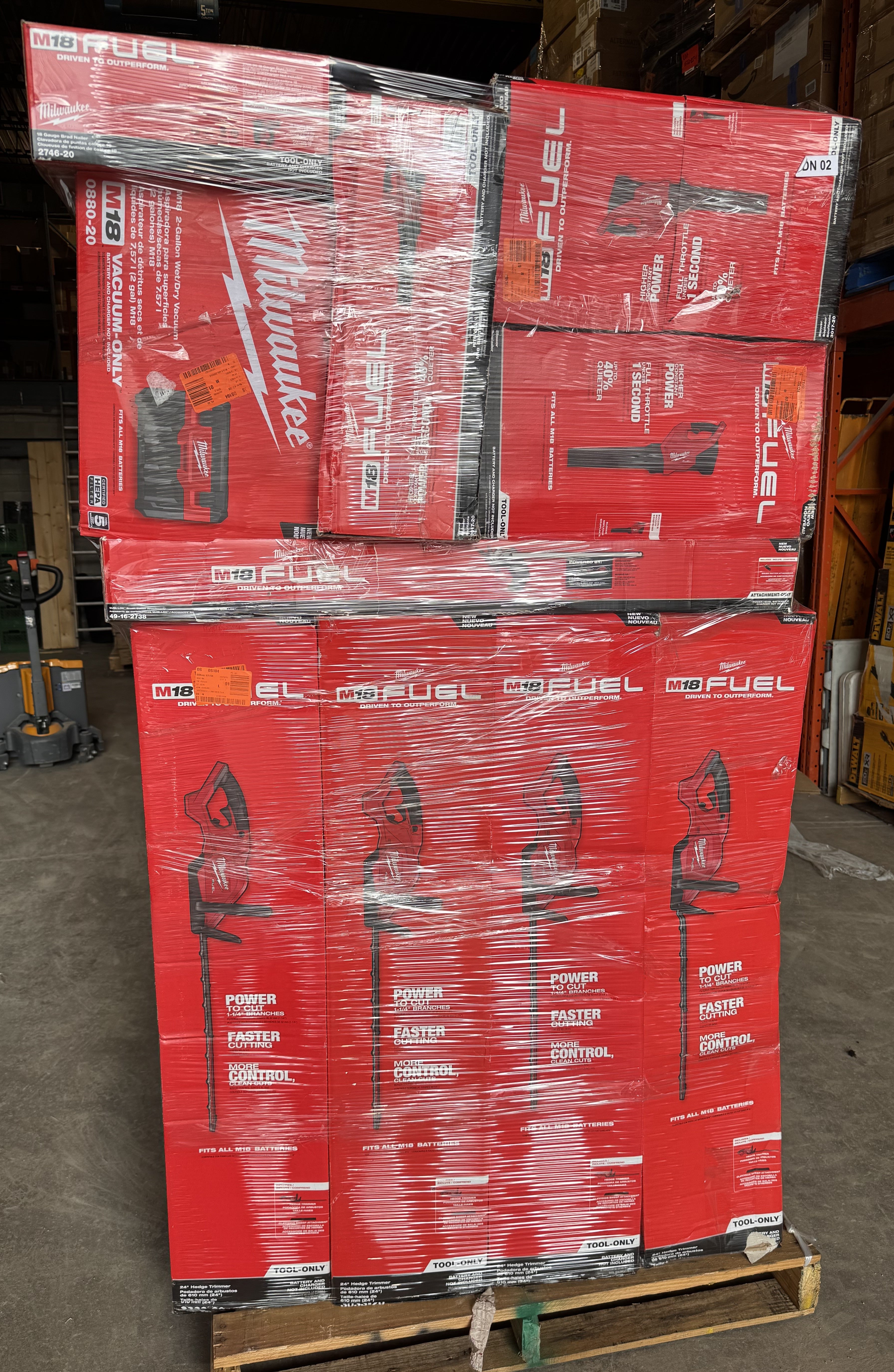 MILWAUKEE OUTDOOR TOOLS - LOT-230-29-1