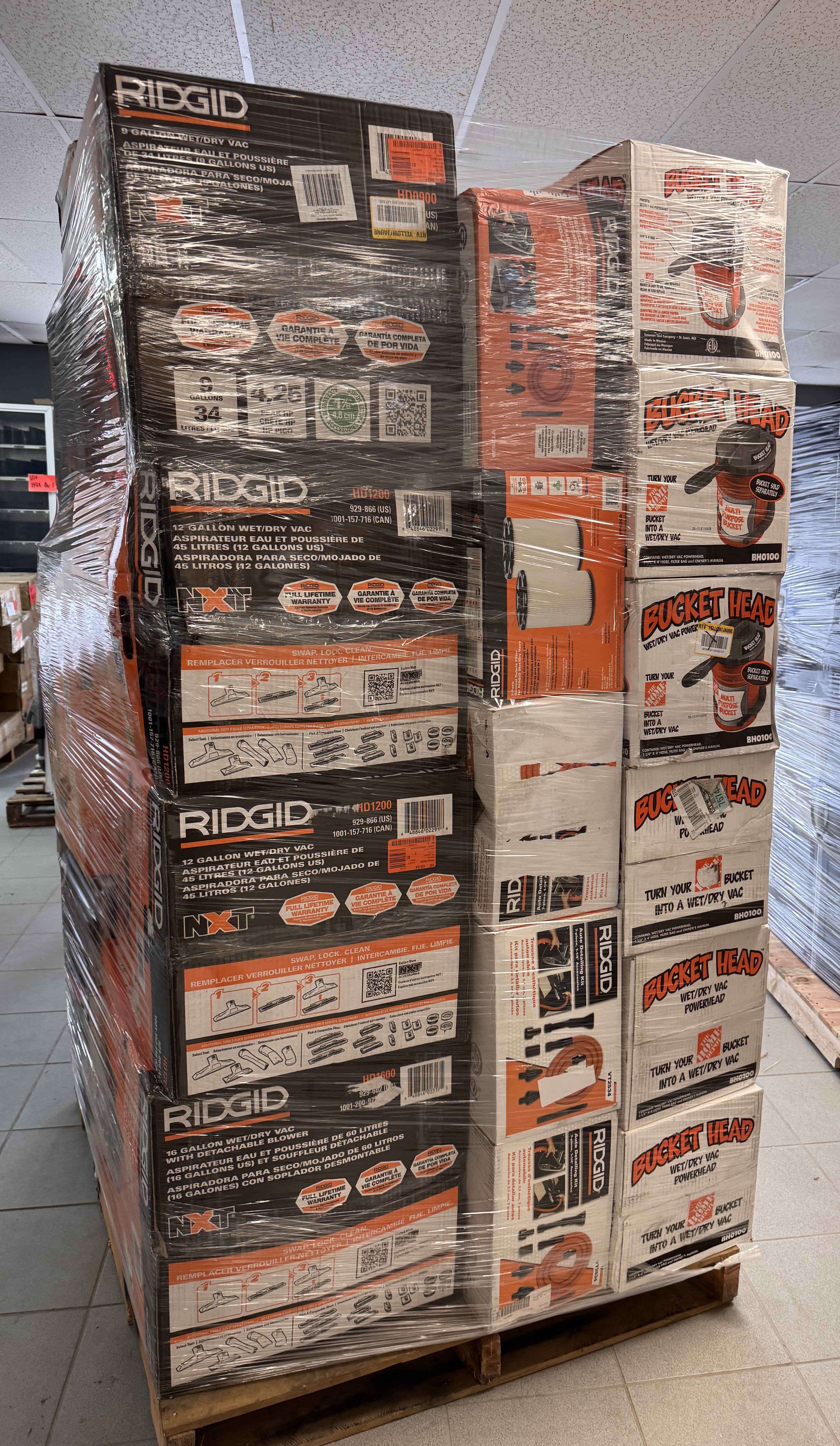 RIDGID WET / DRY VACUUMS - LOT-328-33-1