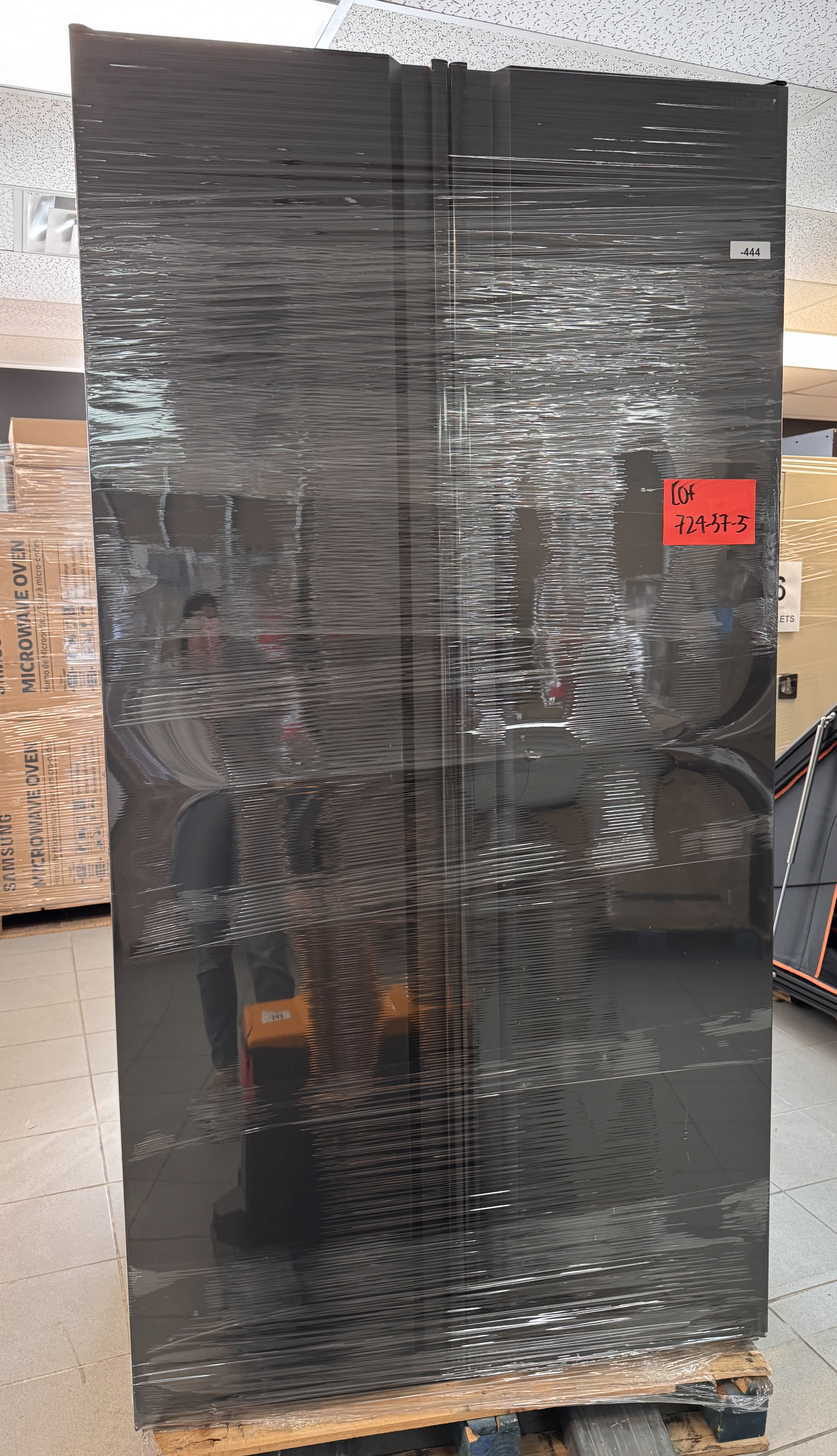 STORAGE CABINET - LOT-724-37-3