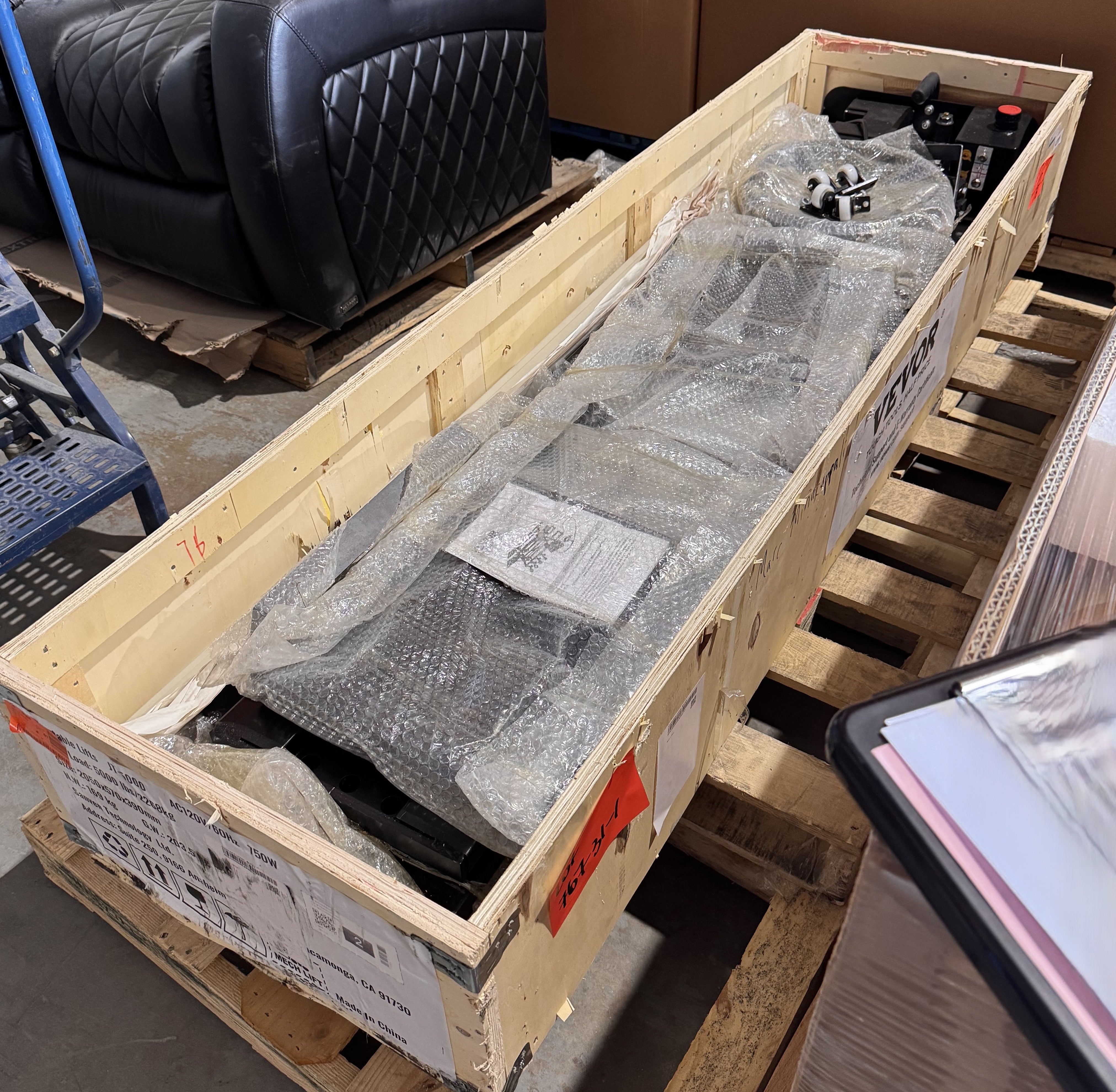 AUTOMOTIVE VEVOR PORTABLE LIFTS - LOT-767-31-1