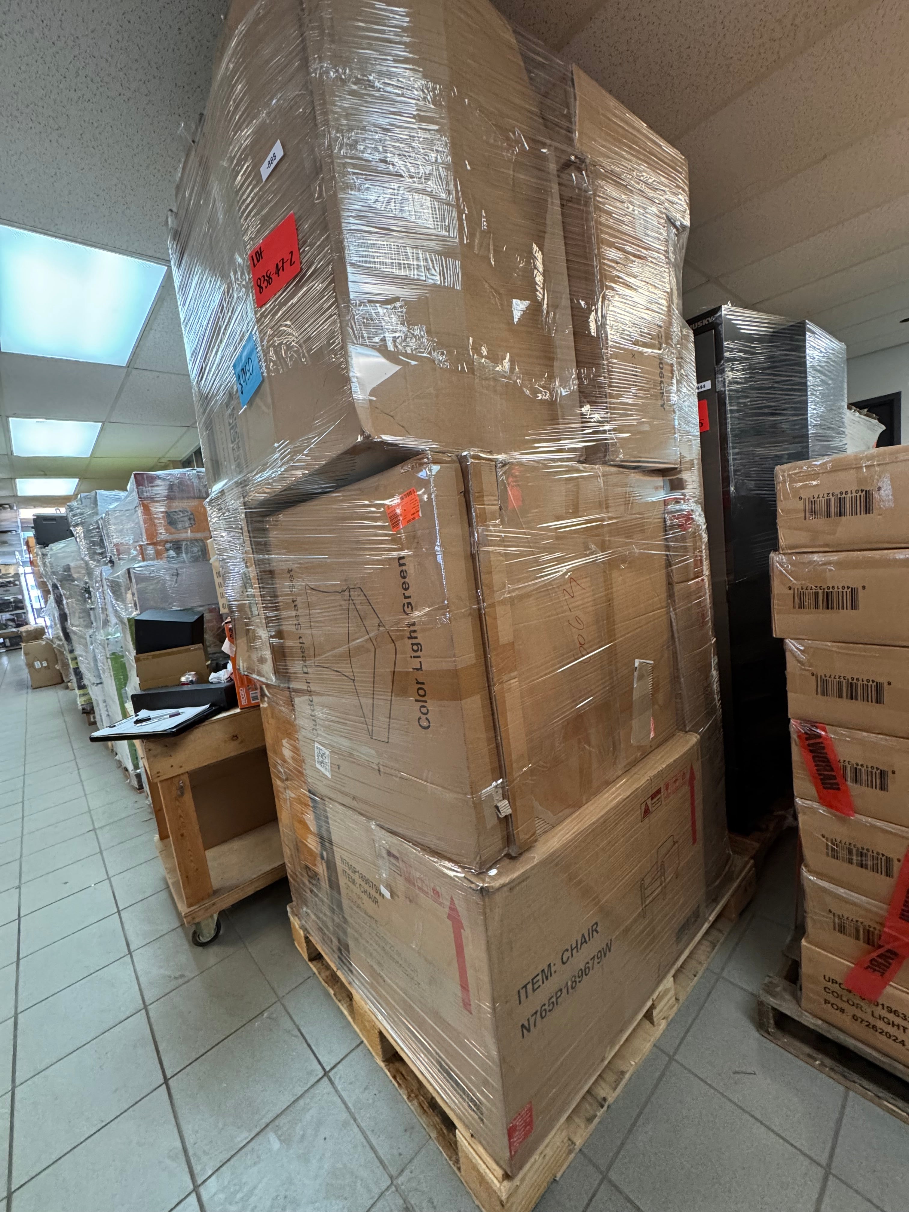 FURNITURE - LOT-838-47-2