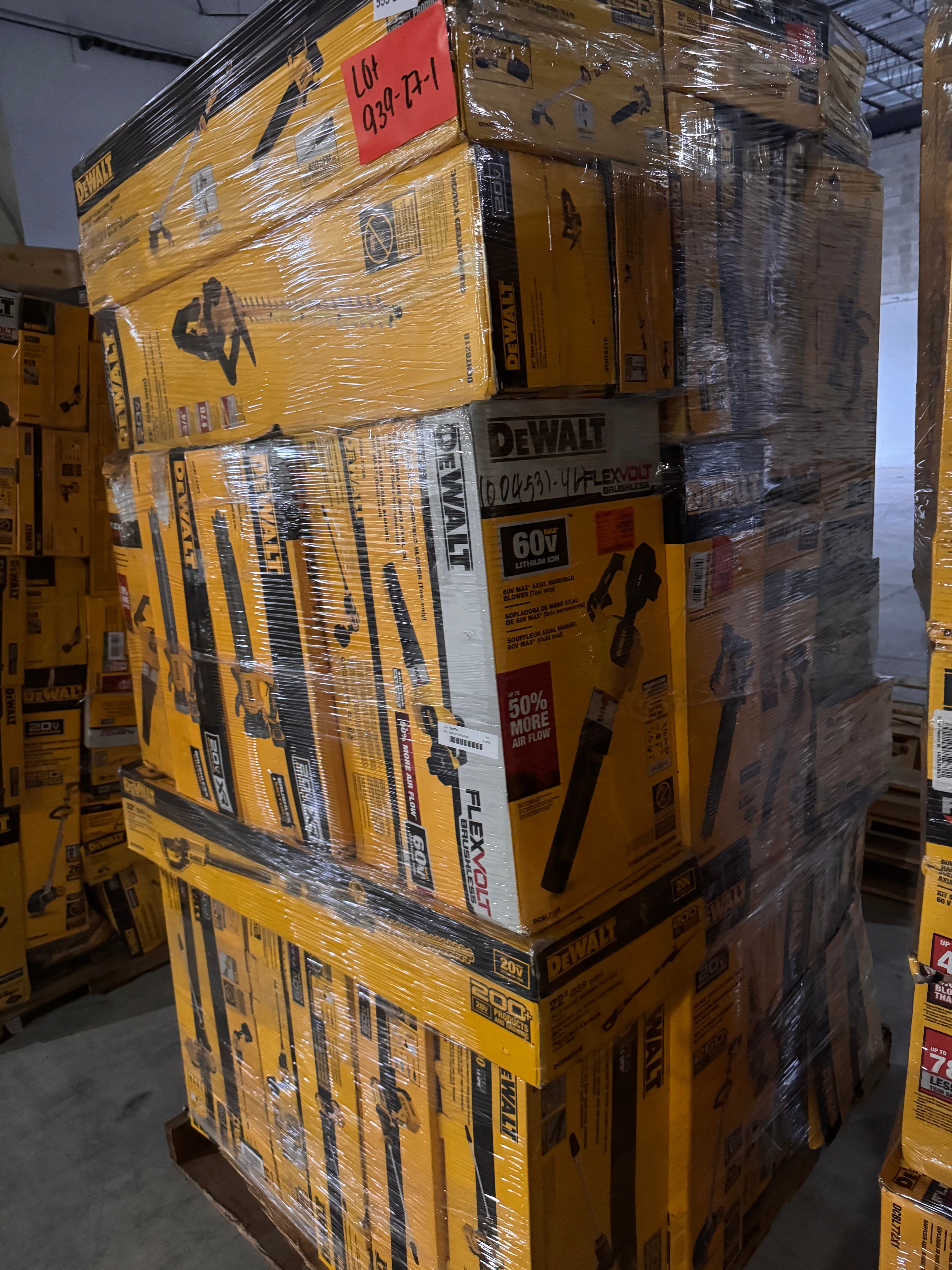 DEWALT OUTDOOR TOOLS - LOT-939-27-1
